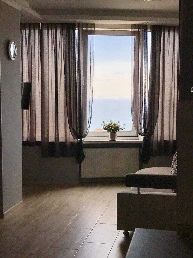 Apartment Henuezka 5 Odessa Exteriör bild